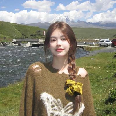 出水红莲